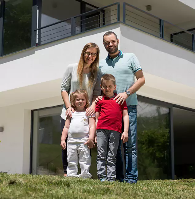 Why Salem Trusts Salem Pest Control Pros for Carpenter Bee Removal?