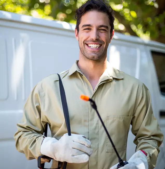 Why Salem Homeowners Trust Salem Pest Control Pros for Outdoor Mosquito Control?